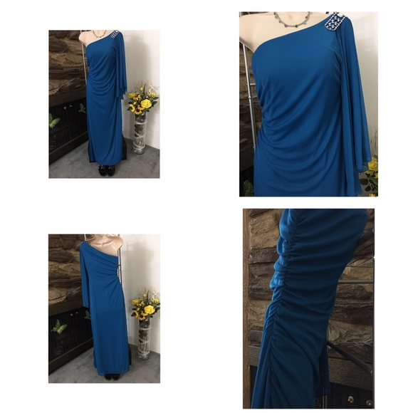 Pre loved gown/evening wear - Picture 1 of 8